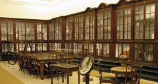 Distin&ccedil;&atilde;o para o Gabinete de F&iacute;sica